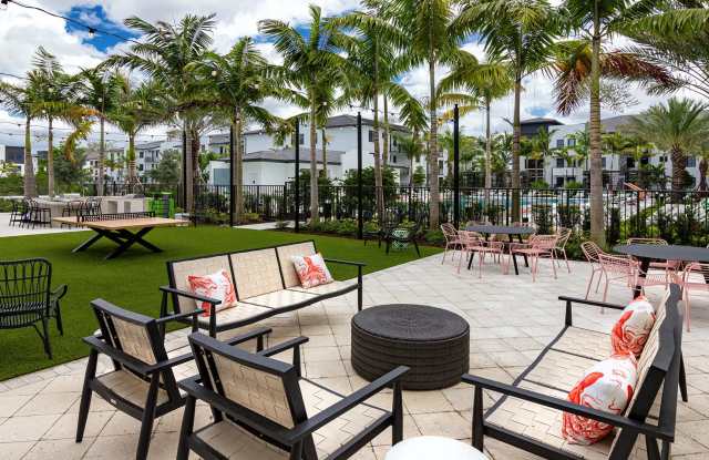 Solea at Miami Lakes Gallery 3