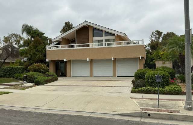 Charming 4 Bedroom 2 Bath 2 Story Home in the City of Fullerton photos photos