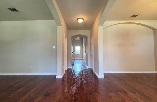 229 Northwood Drive Gallery 4