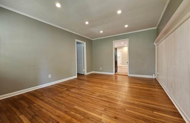 **Available Now** 303 Brandywine Rd. Savannah Ga. Gallery 3