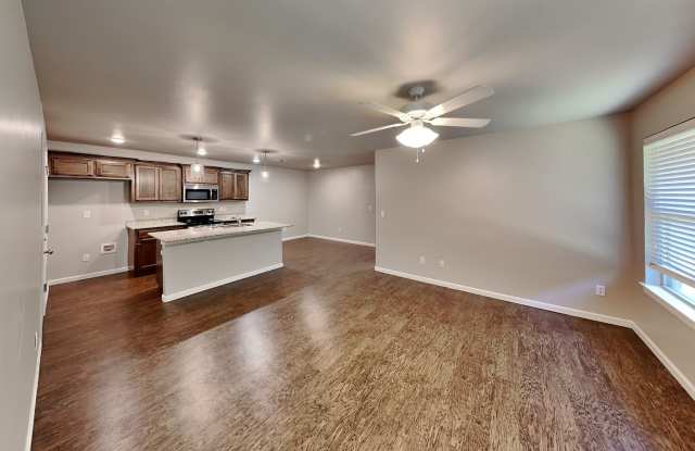 2 Bedroom 2 Bath Duplex Close To Tinker AFB Gallery 4