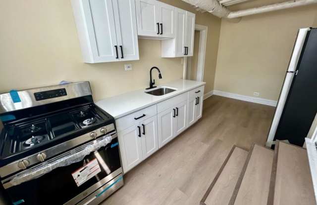 4049 West School St. Gallery 2