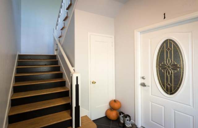809 F Street - 4 Gallery 3
