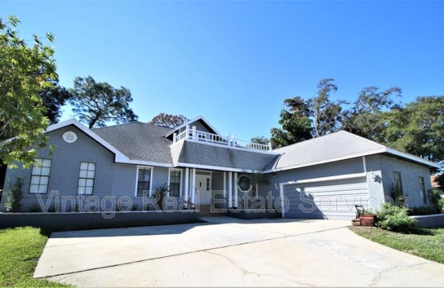 1448 Indian Trail North - 1448 Indian Trail North, Palm Harbor, FL 34683