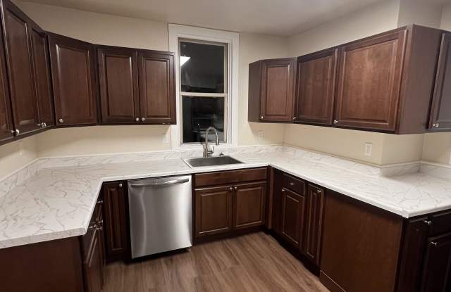 246 17th Street Southeast - 246 17th Street Southeast, Salem, OR 97301