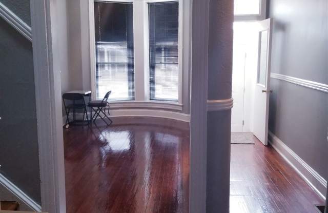 2369 McCulloh Street Gallery 3
