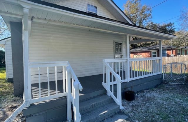 3302 Commonwealth Ave - 3302 Commonwealth Avenue, Jacksonville, FL 32254