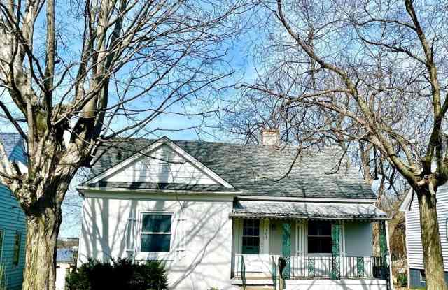 1103 Highland Park Drive photos photos