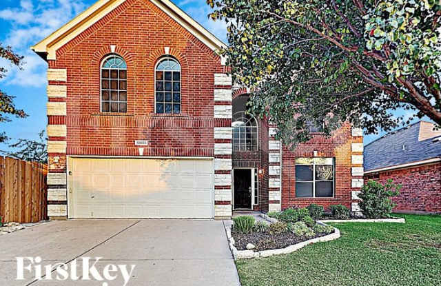 10805 Middleglen Road - 10805 Middleglen Road, Fort Worth, TX 76052