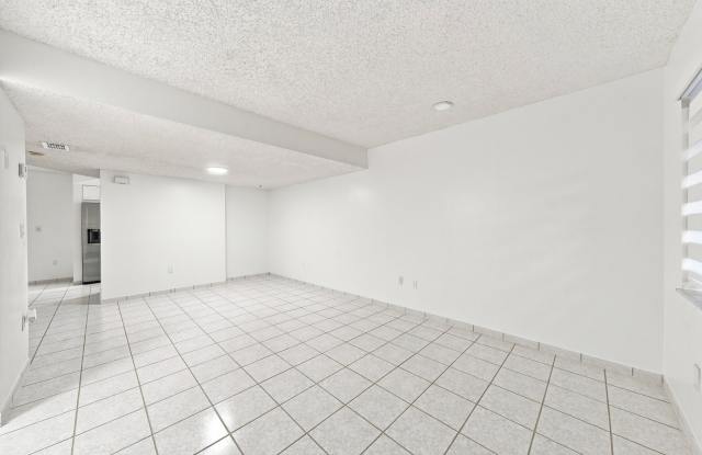 2217 W 69TH Street Gallery 3