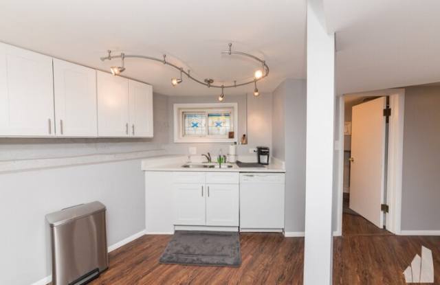 3253 North Kenmore Avenue Gallery 4