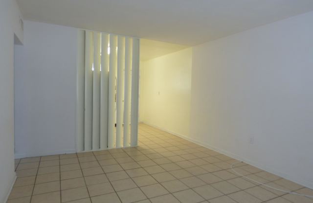3337 DREW ST Gallery 4