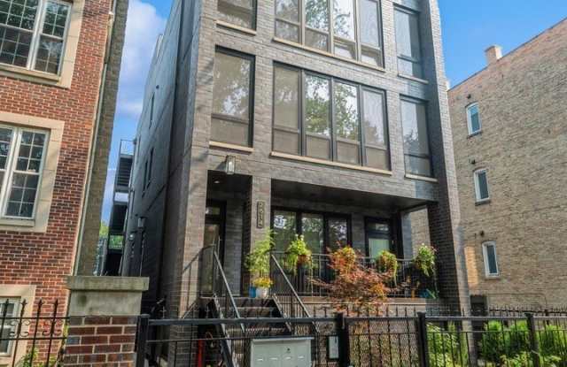 2614 W Cortez Street unit: 2 photos photos