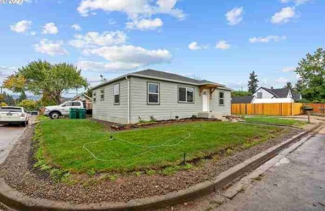 215 W 2nd St Main - 215 West 2nd Street, Newberg, OR 97132