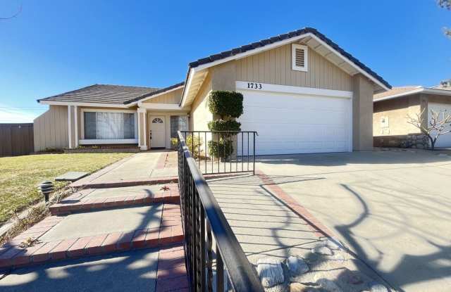1733 Oakview Way - 1733 Oakview Way, Upland, CA 91784