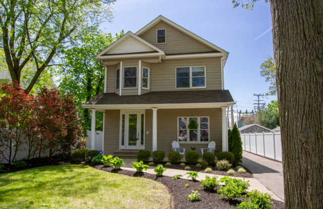 12 Center Street - 12 Center Street, Sea Bright, NJ 07760
