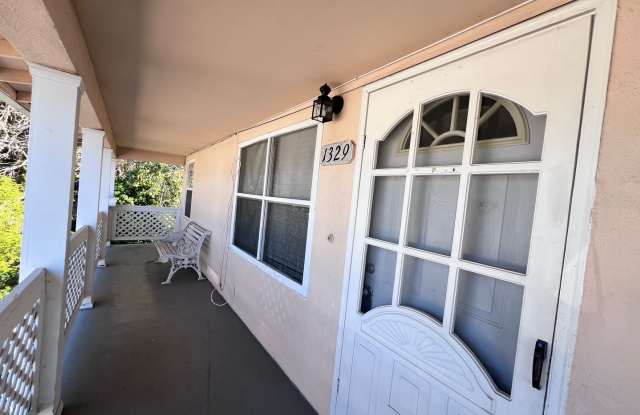 SPACIOUS 2 BEDROOM/1 BATH AVAILABLE IN HAYWARD CA !!!! photos photos