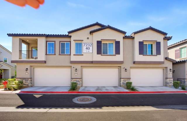 Fully Furnished 2023 Gated Townhome – 2BD/2.5BA, Pool & Garage – Avail 2/1 Gallery 1