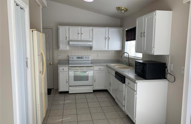 608 Big Horn Drive - 608 Big Horn Drive, O'Fallon, MO 63368
