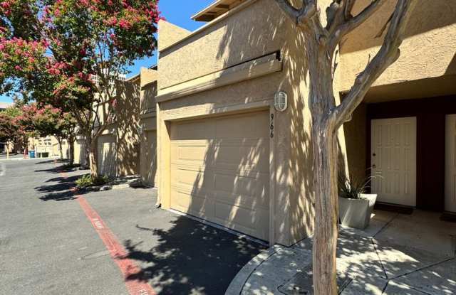 Downtown/Midtown/ R Street Corridor - Condo Across from Roosevelt Park! 966 Q Street Gallery 3