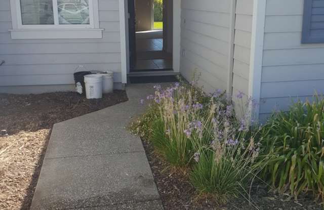 4 Bedroom Home - 1910 Nevada Street, Gridley, CA 95948