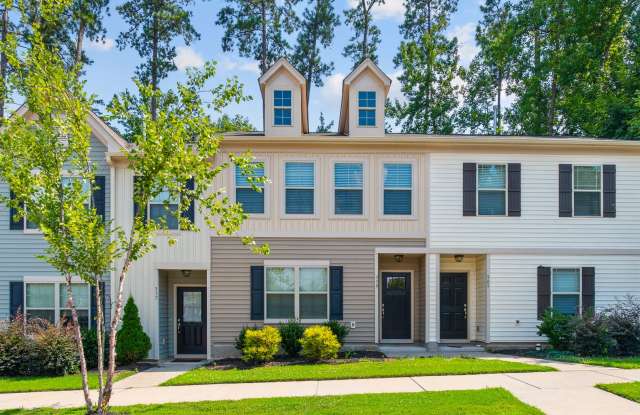 Charming 3-Bedroom Townhome in Prime Raleigh Location! photos photos