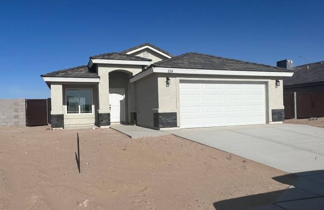 Newer San Luis Home available for Rent - 3 Bed, 2 bath, 2 Car Garage. photos photos