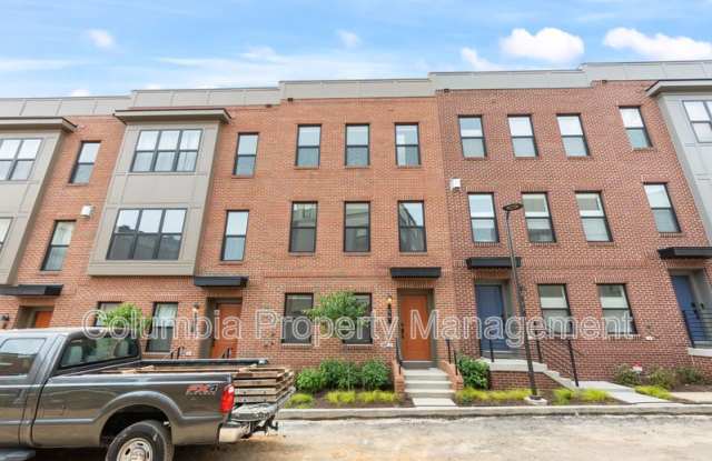 14 Mural Walk NE photos photos