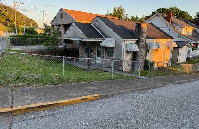 1539 Piedmont Road - 1539 Piedmont Road, Charleston, WV 25311