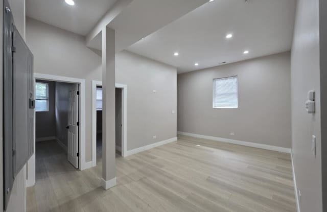 4300 North Kimball Gallery 2