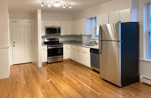28 Summit Ave - 28 Summit Avenue, Salem, MA 01970