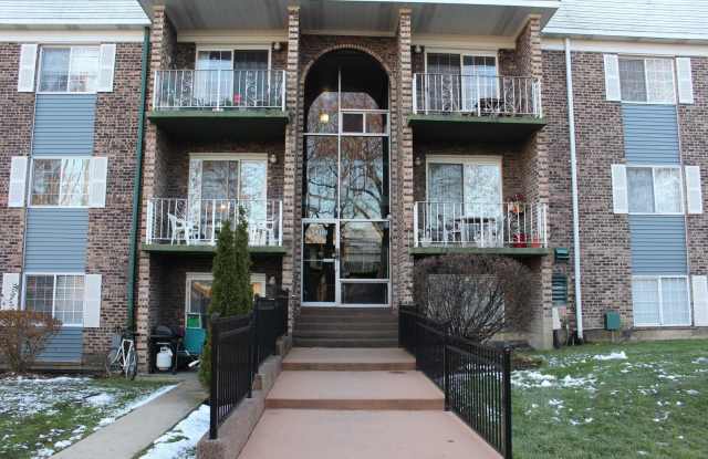 1509 N Windsor Drive - 1509 North Windsor Drive, Arlington Heights, IL 60004