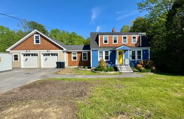 $3,900 - 3BD/2BA Single Family Home - Falmouth w/ Heated 2-Car Garage, W/D  Large Backyard! Available 4/25 photos photos