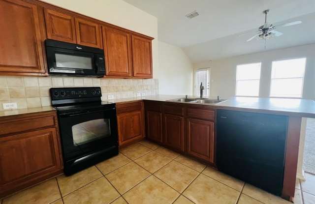 512 Mustang Trail photos photos 512 Mustang Trail photos photos