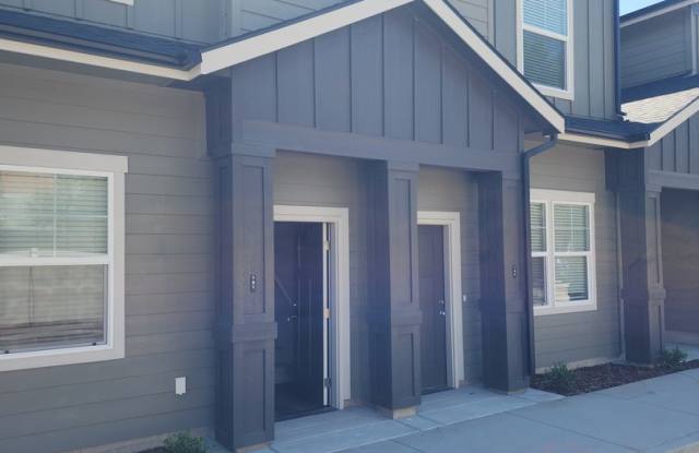 Chets Place Built in 2024 - 2 Bedroom 2 Bathroom w/ private baths for each bedroom photos photos