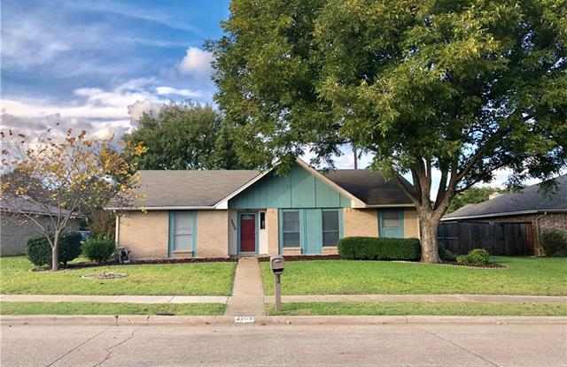 3209 Santana Lane Gallery 2