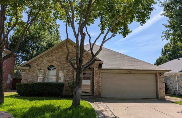 1705 Ingleside Drive Gallery 1