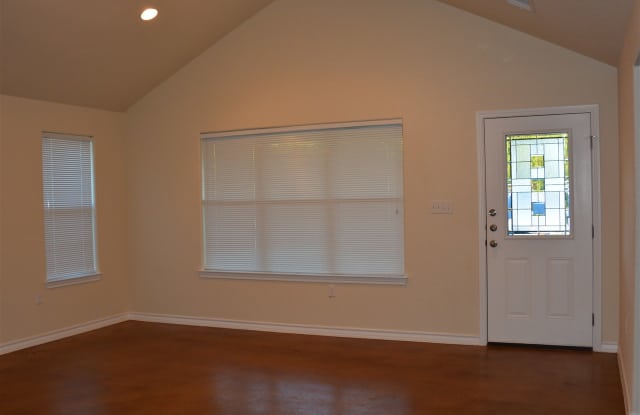 1607 Navajo Trail Gallery 4