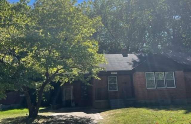 Spacious 3 bedroom 1 bath near Willow and Perkins photos photos