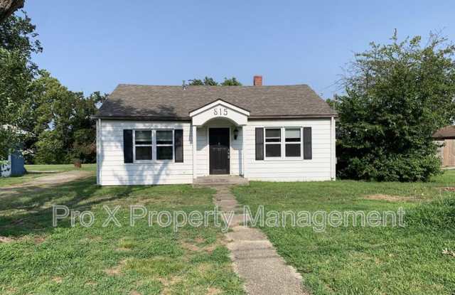 815 Van Winkle St - 815 Van Winkle Street, Duquesne, MO 64801