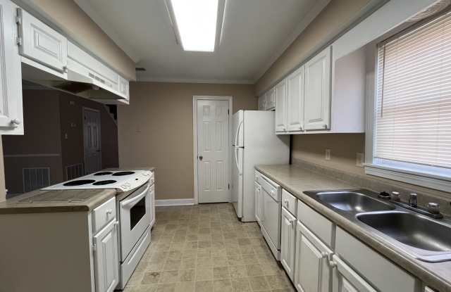220 Hickory Trail - 1 Gallery 4