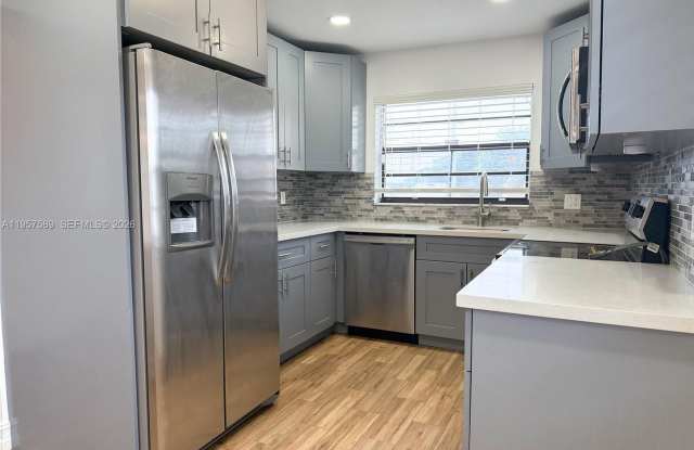 9151 Orchid Tree Lane 131, Pembroke Pines, FL 33024 Gallery 4