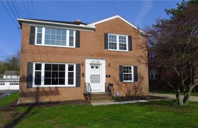 3006 Warrensville Center Road unit: Up photos photos