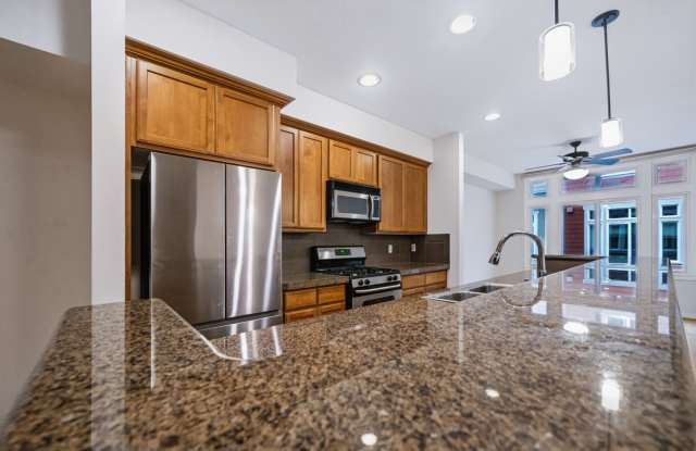 Modern and Spacious 2 Bedroom Home with 2 Private Baths & Attached Garage Gallery 4