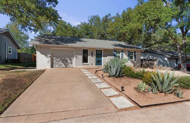 Beautiful South Austin Home with Huge Backyard photos photos