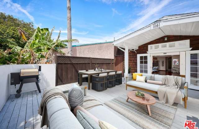 1141 Cabrillo Ave photos photos