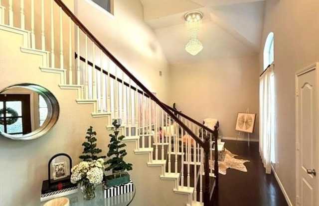 5835 Willow Wood Lane Gallery 2