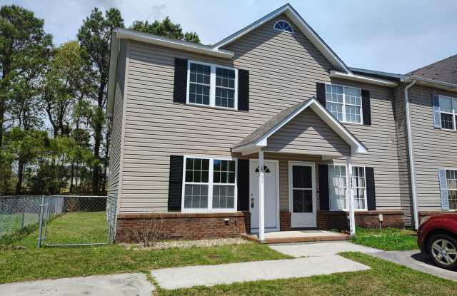 Cute Townhome photos photos