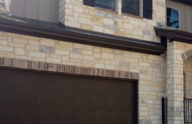 7709 Manchaca 35 - 7709 Manchaca Road, Austin, TX 78745