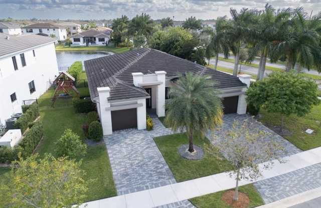 10660 S Lago Vista Cir - 10660 South Lago Vista Circle, Parkland, FL 33076